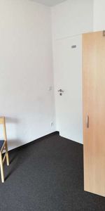Klein aber fein! Möbliertes WG-Zimmer nahe der Spree für Azubis + Studenten! - Photo 3