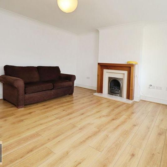 4 bedroom semi-detached house to rent - Photo 1
