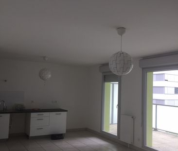 Location Appartement 3 pièces 66m² - Photo 4
