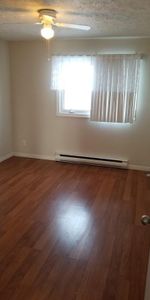 4 1/2 Logement/ Appartement 418-389-6380 - Photo 3