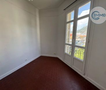 Location Appartement 2 pièces 41m² NICE 06000 - Photo 4