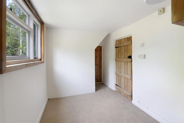 4 bedroom detached house to rent - Photo 1