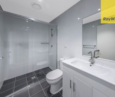 SUNNY ASPECTS, SPACIOUS INTERIORS & SUPERB LOCATION - Photo 3