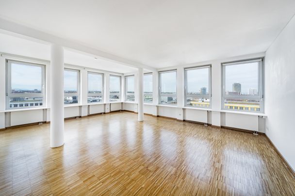 Wohnen in der zehnten Etage mit Gebirgsblick - Foto 1