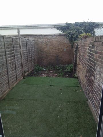 1 Bed Terraced House, Knightland Road, E5 - Photo 3