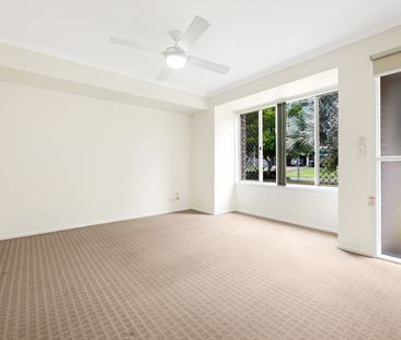 6 Jenny Lee Close, QLD 4655, Urangan - Photo 4