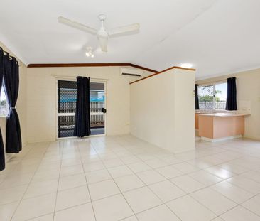 WOODLANDS GARDENS ESTATE - WELL MAINTAINED HOME - Photo 1