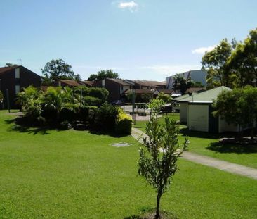 GATED COMPLEX WITH POOL RIGHT BY SHOPS AND NERANG RSL - Photo 2