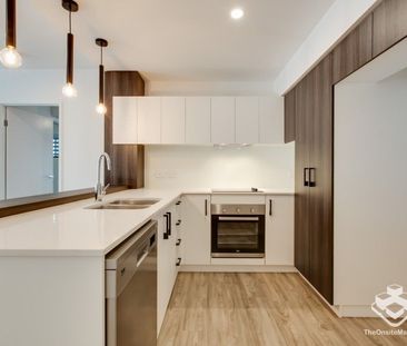 Break Lease - 3 bed 2 bath - balcony avail 24/12/2025 - Photo 2