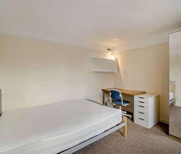Blenheim Drive, Filton, Bristol, Gloucestershire, BS34 - Photo 2