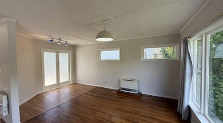 136 Broderick Street, Johnsonville, Wellington City - Photo 3