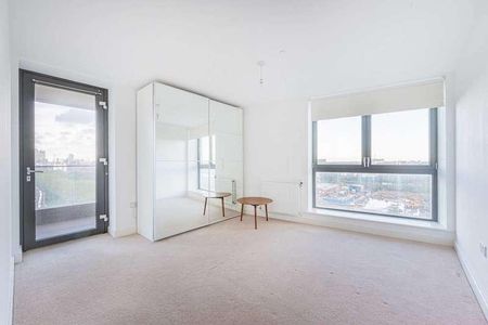 Connaught Heights, Royal Docks, E16 - Photo 5