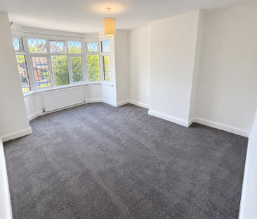 4 bedroom semi-detached house to rent - Photo 3