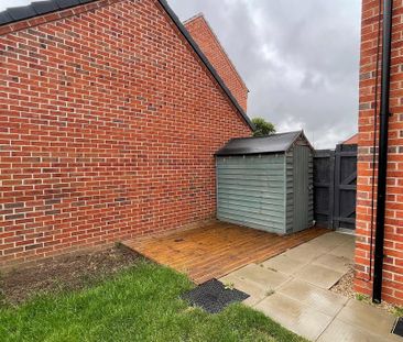 3 bedroom semi-detached house to rent - Photo 1