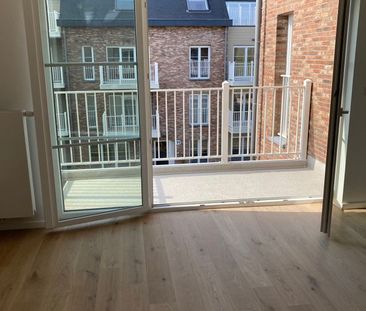 Appartement te huur - Photo 1