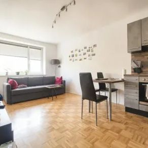 Neu Renovierte Wohnung für Paare ohne Makler! inkl. Küche - Photo 1