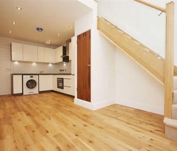 1 bedroom duplex to rent - Photo 3