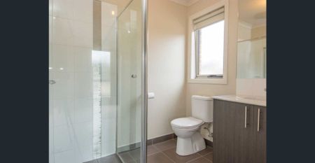 Three or Four Bedroom Home Close to the University - Photo 5