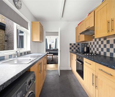 Tennyson Road, E15 - Photo 5