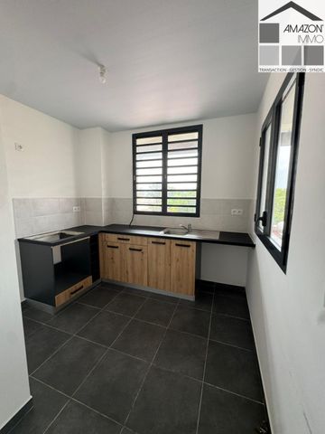 Location Appartement 3 pièces 79m² CAYENNE 97300 - Photo 4