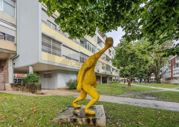 Apartment T1 in Alvalade, Lisboa
