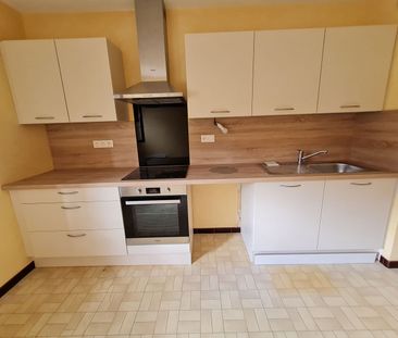 Location Appartement 4 pièces 97m² - Photo 3