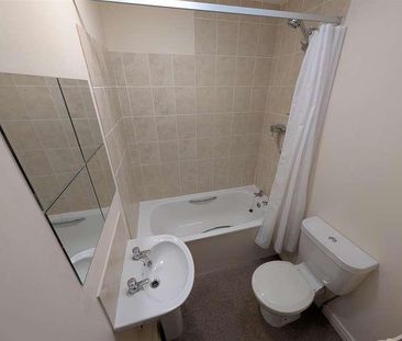 Co-op Lane, Pembroke Dock, SA72 - Photo 6