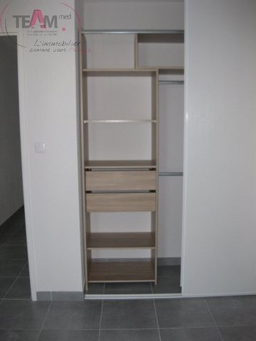 Location Appartement 3 pièces 61m² SETE 34200 - Photo 2