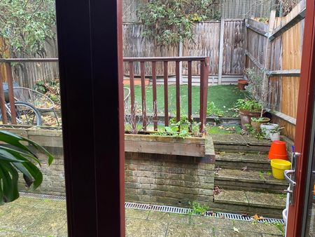 Room in a Shared House, Chelmer Road, E9 - Photo 5