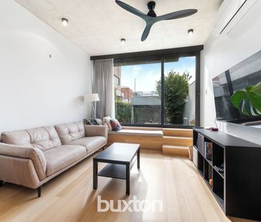 3 Bright Levels of Space and Sophistication - Photo 2