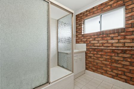 2/12 Bassano Street, Geebung QLD, Belconnen - Photo 3