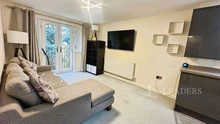 Royal Navy Court, Crawley Green Road, Luton, Bedfordshire, LU2 - Photo 2