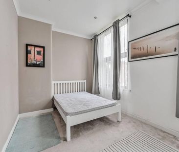 2 bedroom flat to rent - Photo 6