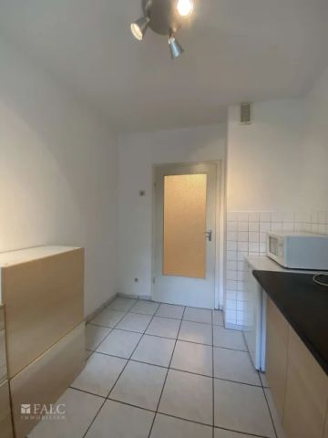 Balkon-Oase: Helle 2-Zimmer-Wohnung in Neumühl - Foto 2