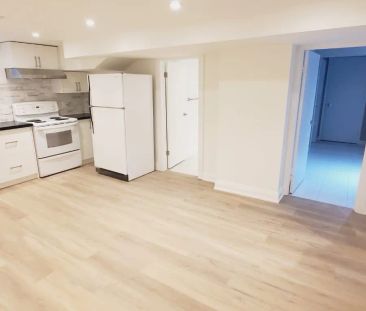 550 Glencairn Avenue #Bsmt 2 - Photo 2