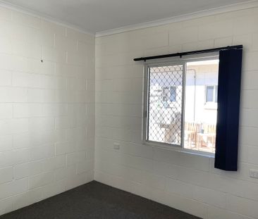 2 Bedroom Unit Close to Shops - Photo 6