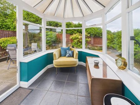 3 bedroom detached house to rent - Photo 4