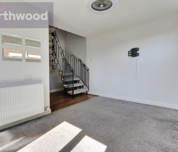 1 bedroom mews to rent - Photo 4