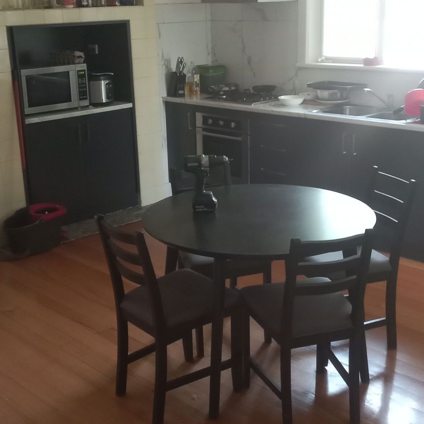 Box Hill South - Photo 1