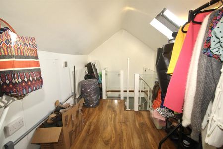 3 bedroom terraced house to rent - Photo 2