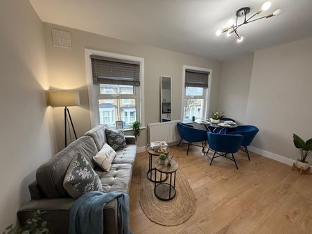 2 Bed Flat, Ulverscroft Road, SE22 - Photo 3