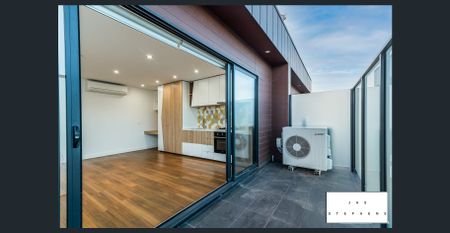 Contemporary, Light-Filled Apartment in the Heart of Footscray - Photo 4