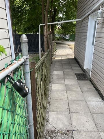 For Lease - 23 Franklin Avenue, Toronto, Ontario - Photo 5