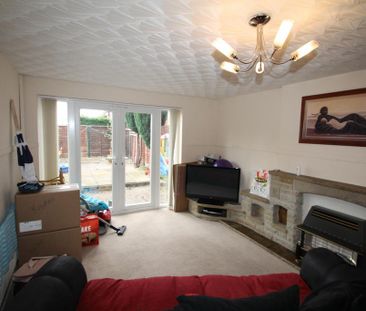 2 bedroom house to rent - Photo 1