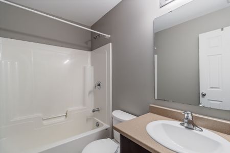 For Lease - 3389 Cambrian Road, Barrhaven, Ontario - Photo 5