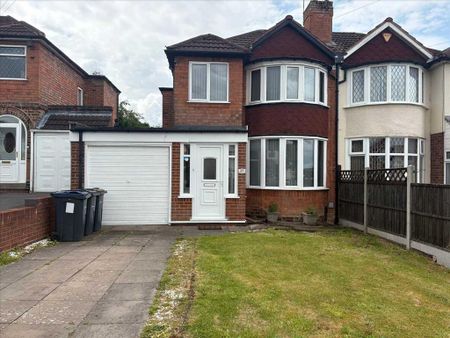 3 bedroom semi-detached house to rent - Photo 5
