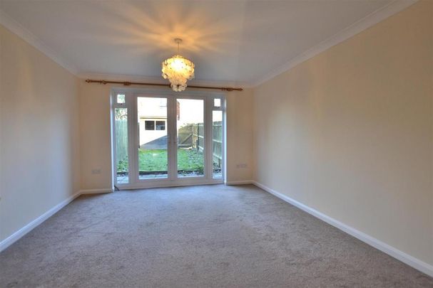 2 bedroom terraced house to rent - Photo 1