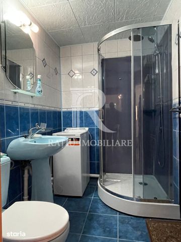 Apartament cu 3 camere | Decomandat | Parcare | Nufărul | Oradea - Fotografie 2