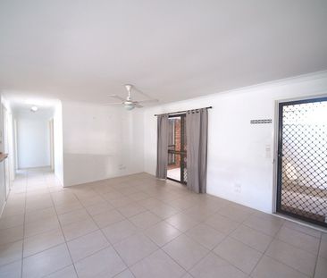 NEAT FOUR BEDROOM REAR DUPLEX - Photo 1
