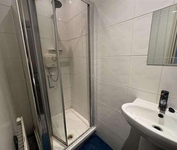 Princess Royal Terrace, Scarborough, YO11 - Photo 4